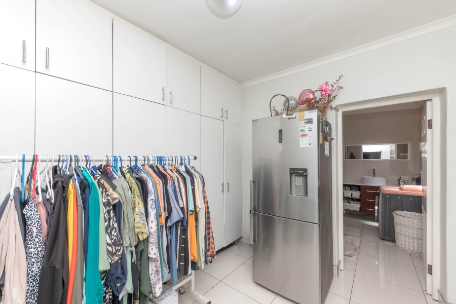 1 Bedroom Property for Sale in Salt River Western Cape